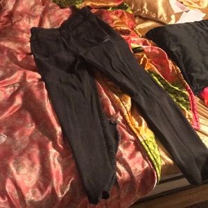 Beg black distressed Jean